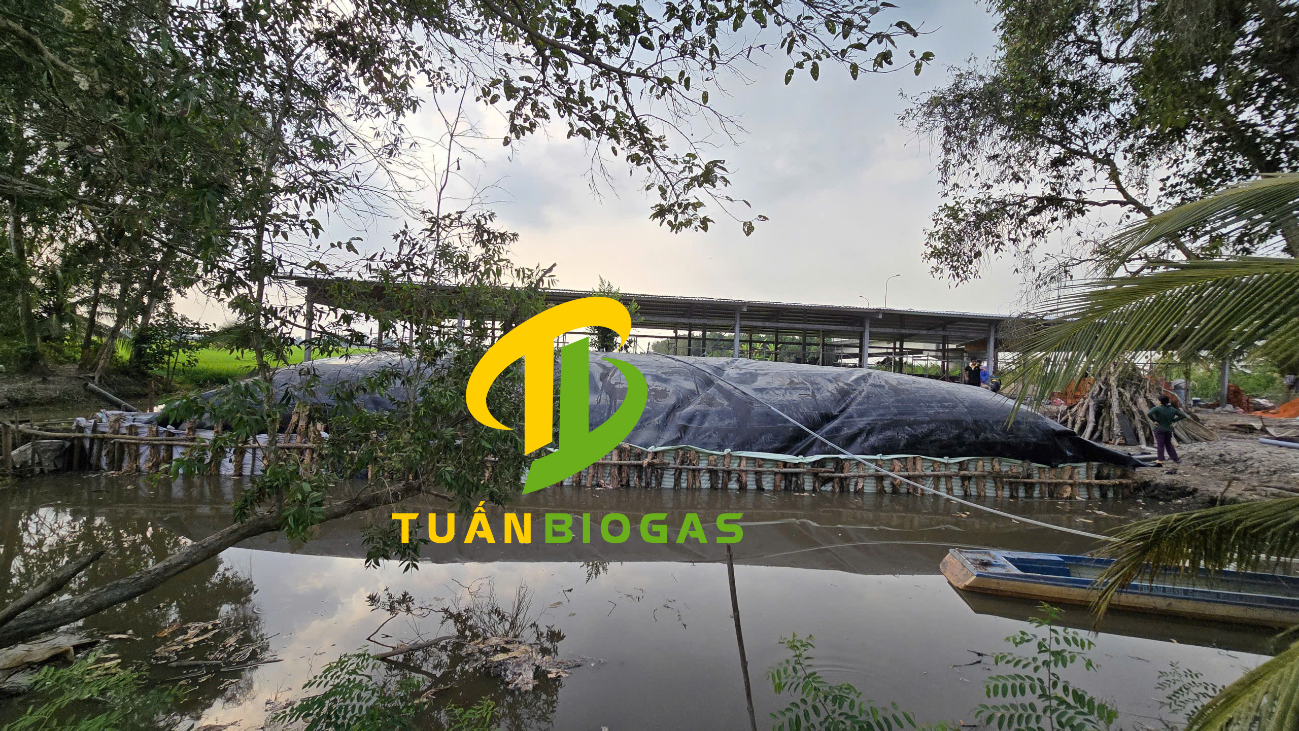 Hướng dẫn kỹ thuật lắp túi biogas dưới ao chuẩn từ Tuấn Biogas